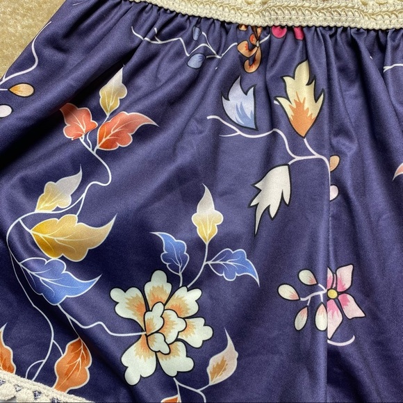 LoveU.Dear Blue Floral Elastic Waist Boho Shorts Size Small - Picture 2 of 8
